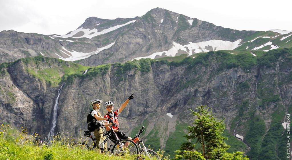 Hornblick Fewo- Ab Mai Freie Fahrt Mit Bergbahnen Oberstdorf Luaran gambar